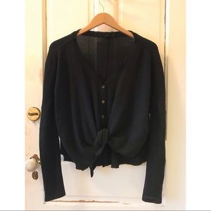 URBAN OUTFITTERS Black Button-up Thermal